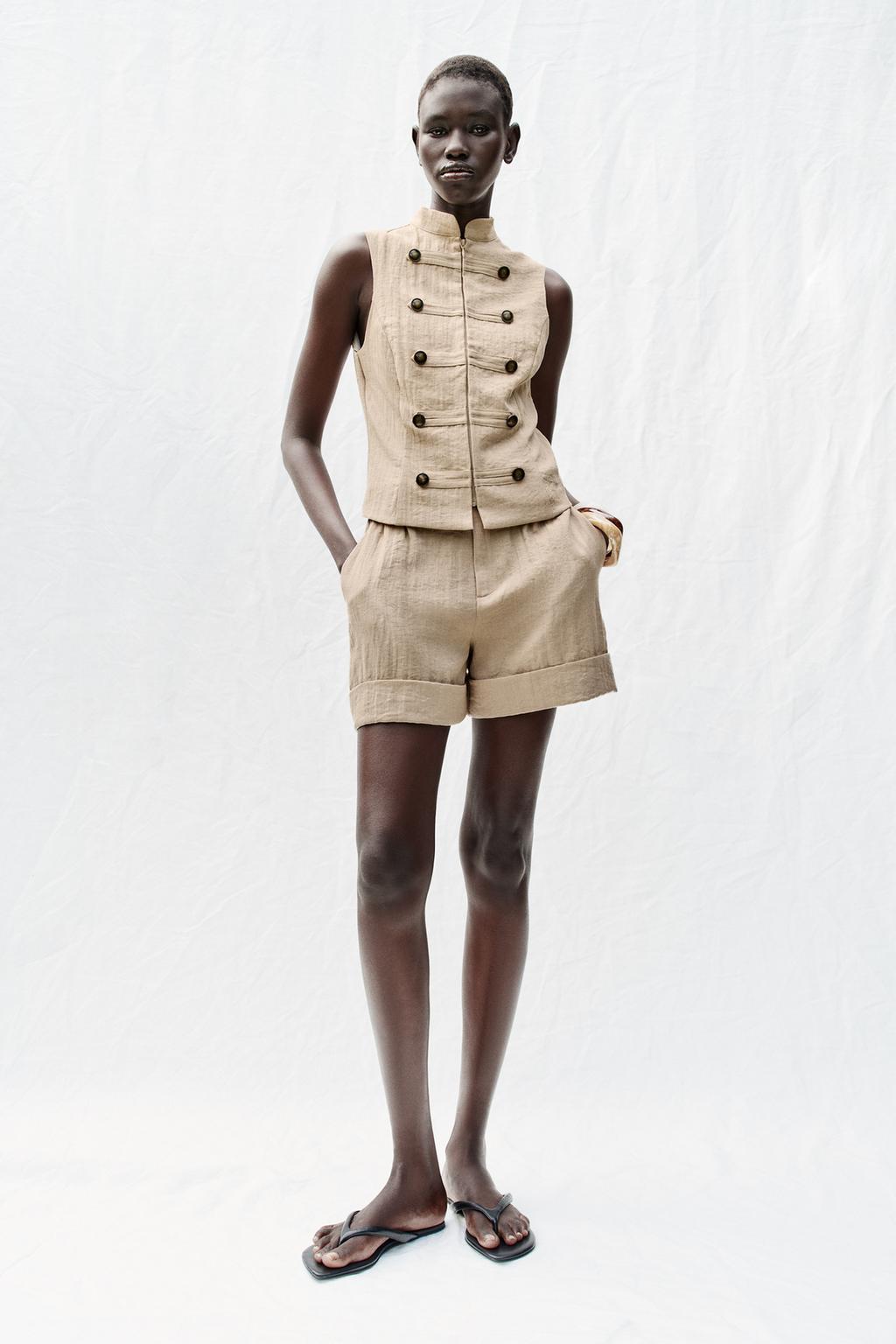 Sleeveless Button Shirt