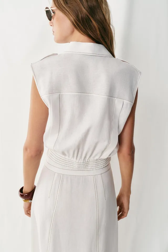 Linen Blend Sleeveless Top with Contrast Topstitching and Button-Up Front – image 4