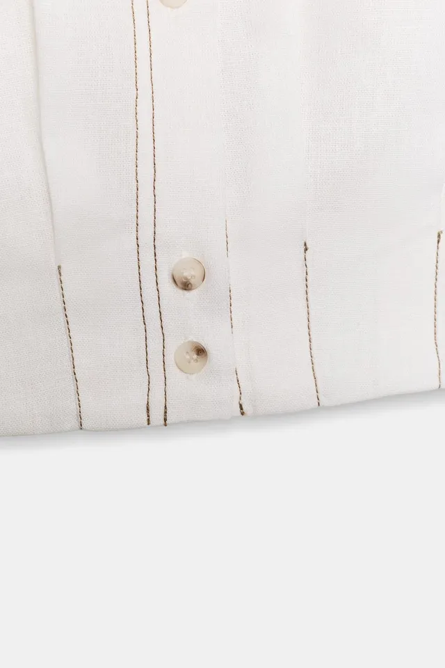 Linen Blend Sleeveless Top with Contrast Topstitching and Button-Up Front – image 9