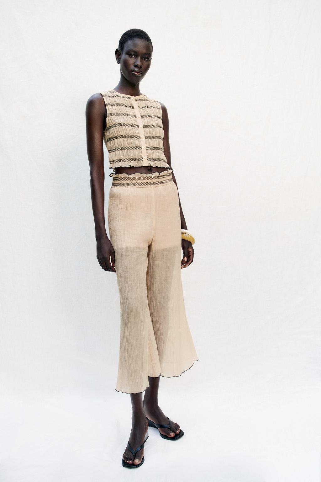 Contrast Seam Top Vest