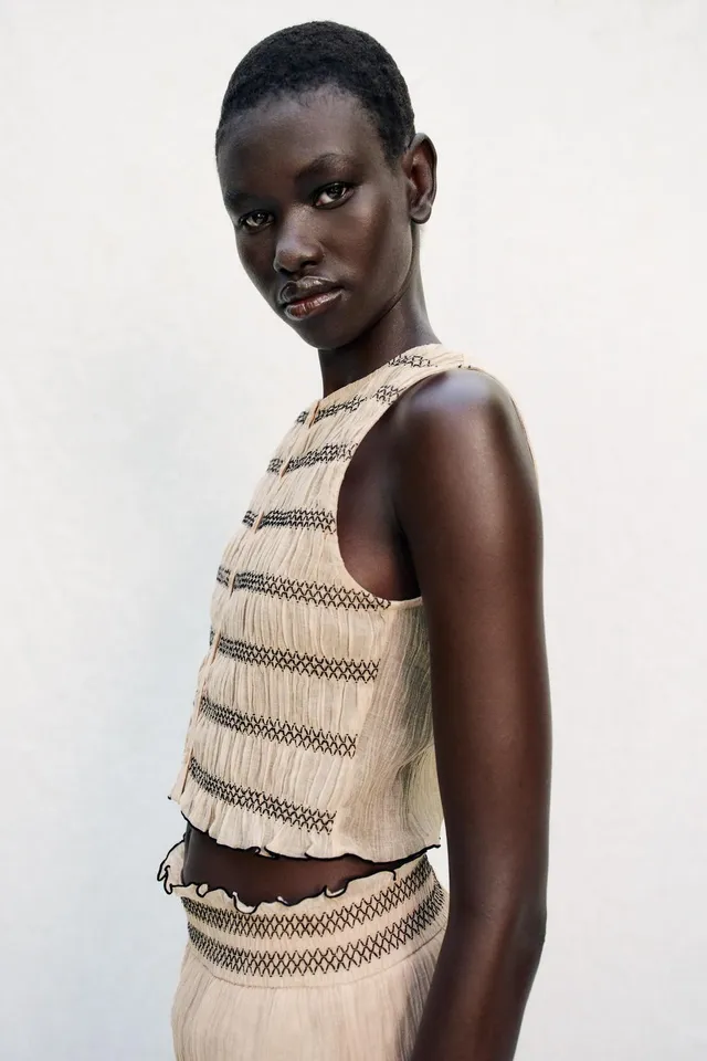 Contrast Seam Top Vest – image 4