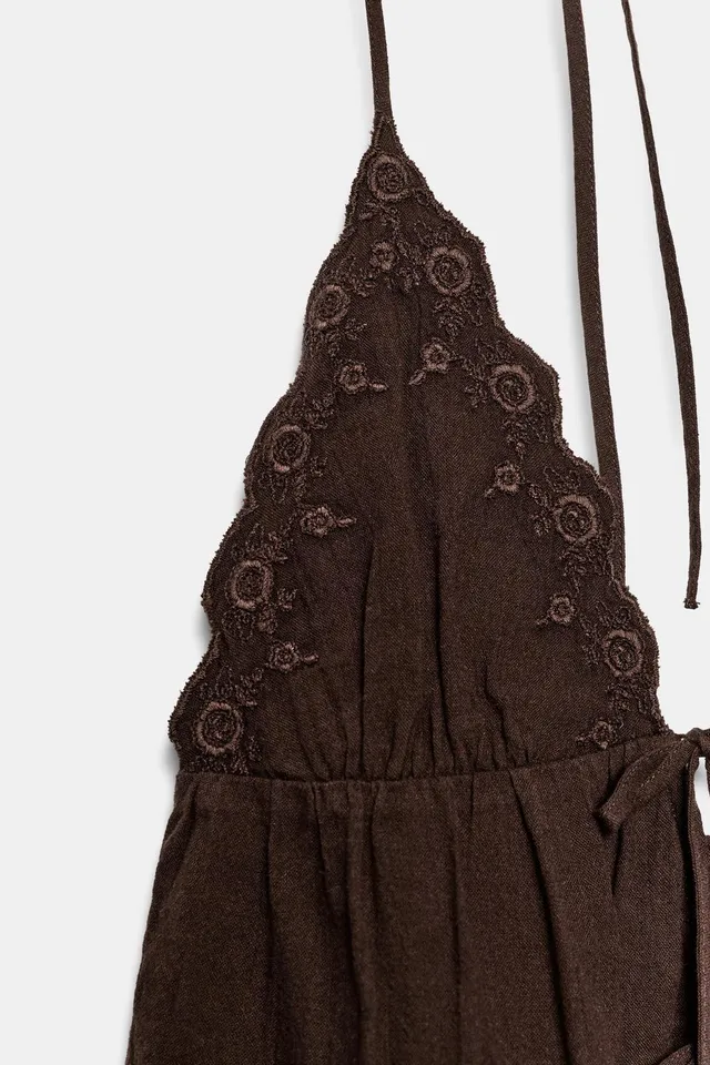 Lightweight Gauze Halter Top with Embroidery and Tie Closure – image 6
