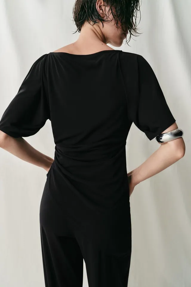 Boat Neck Short Sleeve Draped Crepe Top – image 4