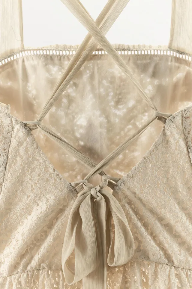 Polyamide Lace Top with Floral Embroidery and Adjustable Straps – image 7