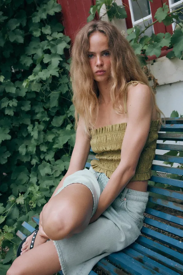 Crop Top with Striped Pattern, Adjustable Straps, and Gathered Detail – image 5