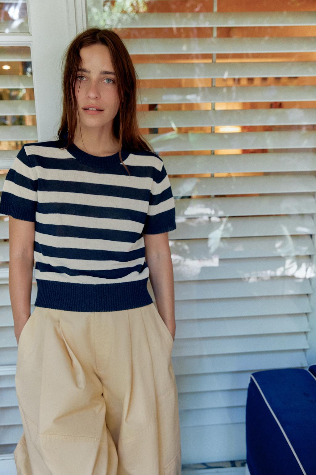 Short Sleeve Knit Top