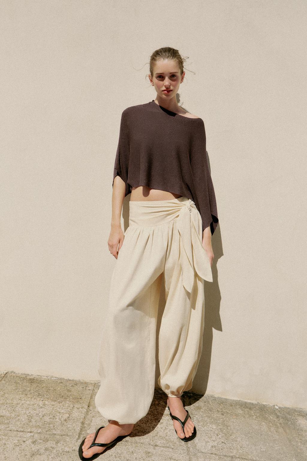 Short Knit Cape Jumper