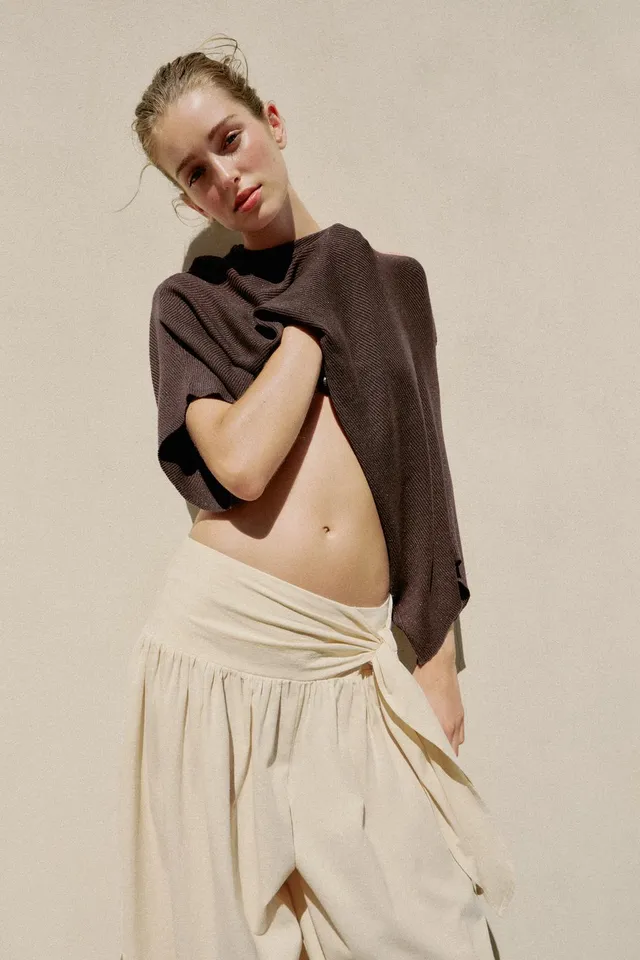 Short Knit Cape Jumper – image 4