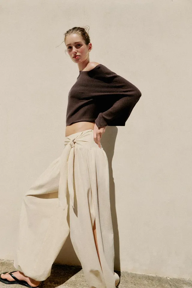 Short Knit Cape Jumper – image 5