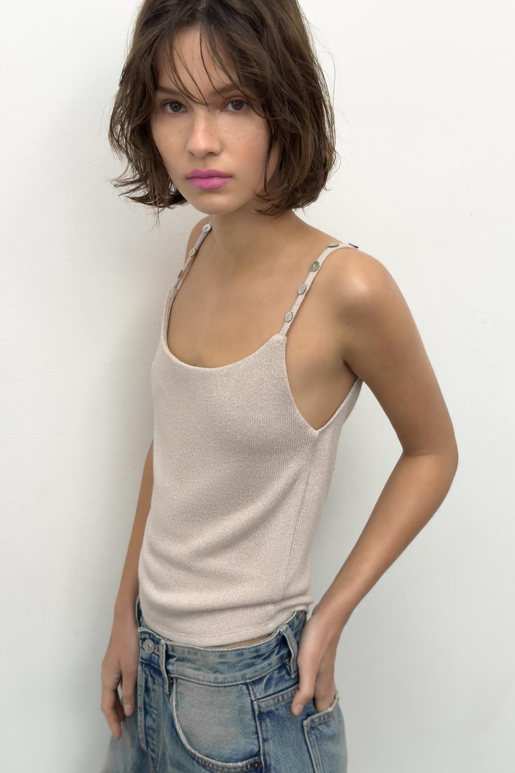 BUTTONED BIAS CUT KNIT TOP
