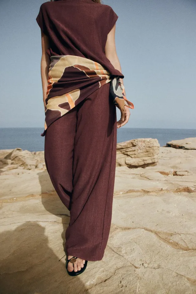 Rustic Fabric Mid-Waist Adjustable Drawstring Straight Trousers – image 4
