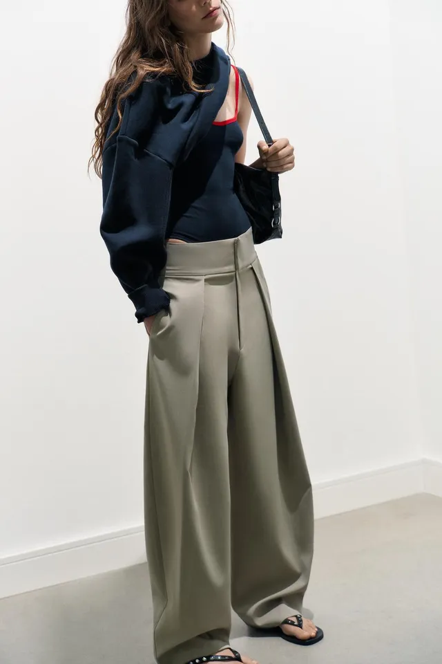 High-Waist Balloon Trousers with Front Pleats and Concealed Pockets – image 2