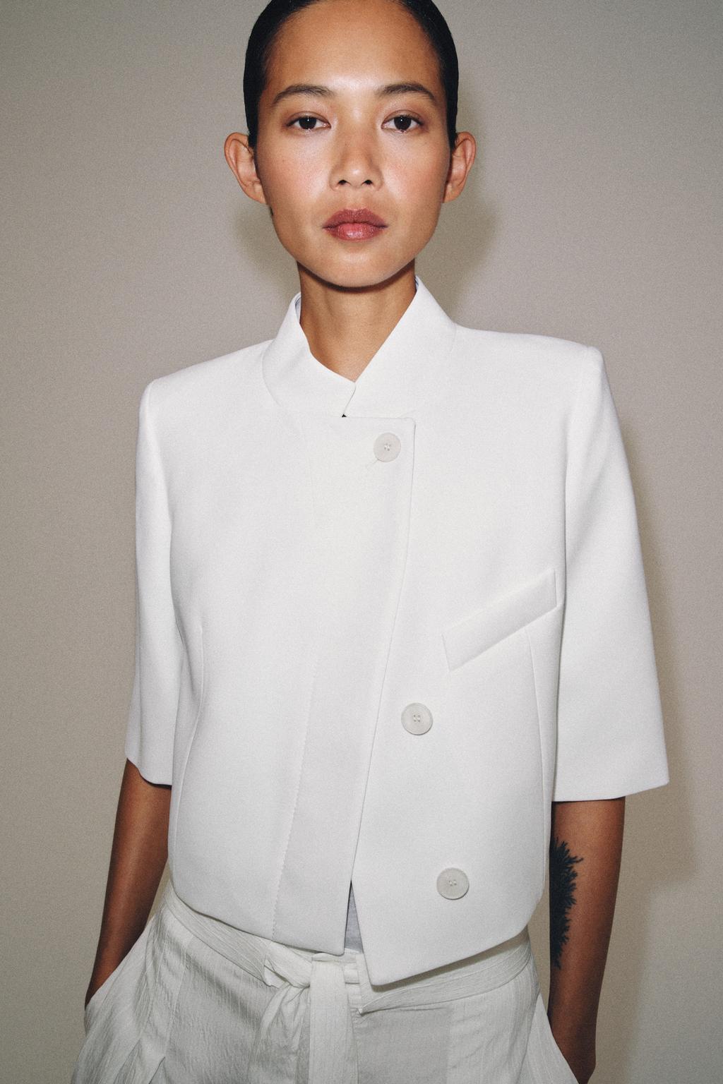 BLAZER CROPPED بأكمام قصيرة مجموعة ZW