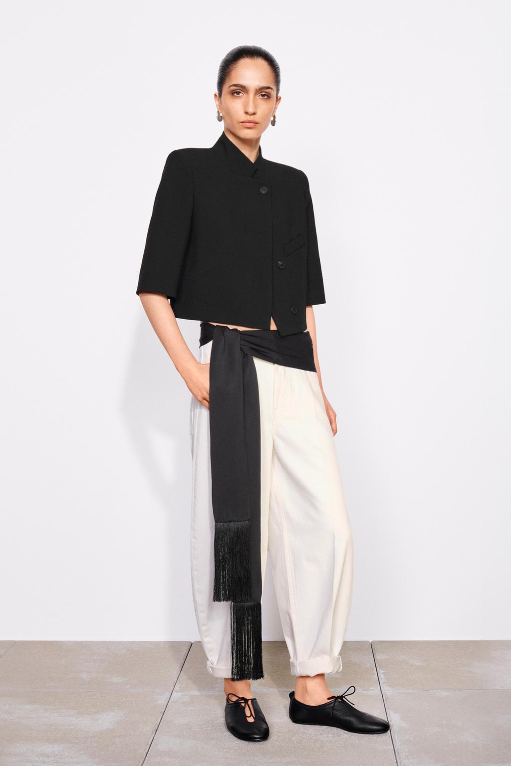 Cropped Short Sleeve Blazer