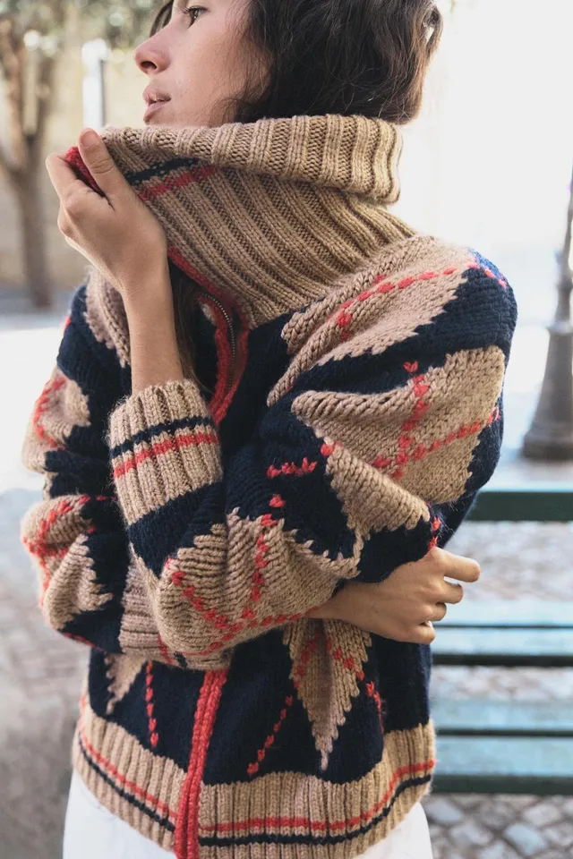 جاكيت صوف بنقشة المعينات – صورة 4