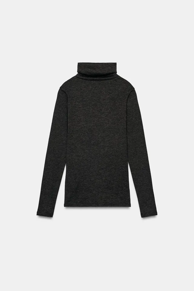 تيشيرت بياقة عالية – صورة 9
