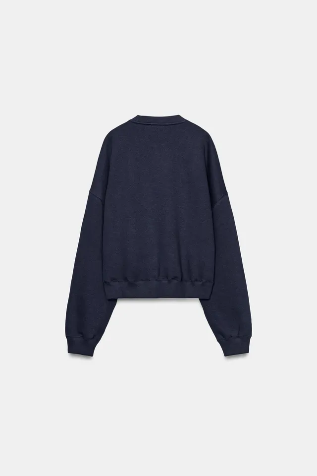 BASIC PLUSH SWEATSHIRT – image 8