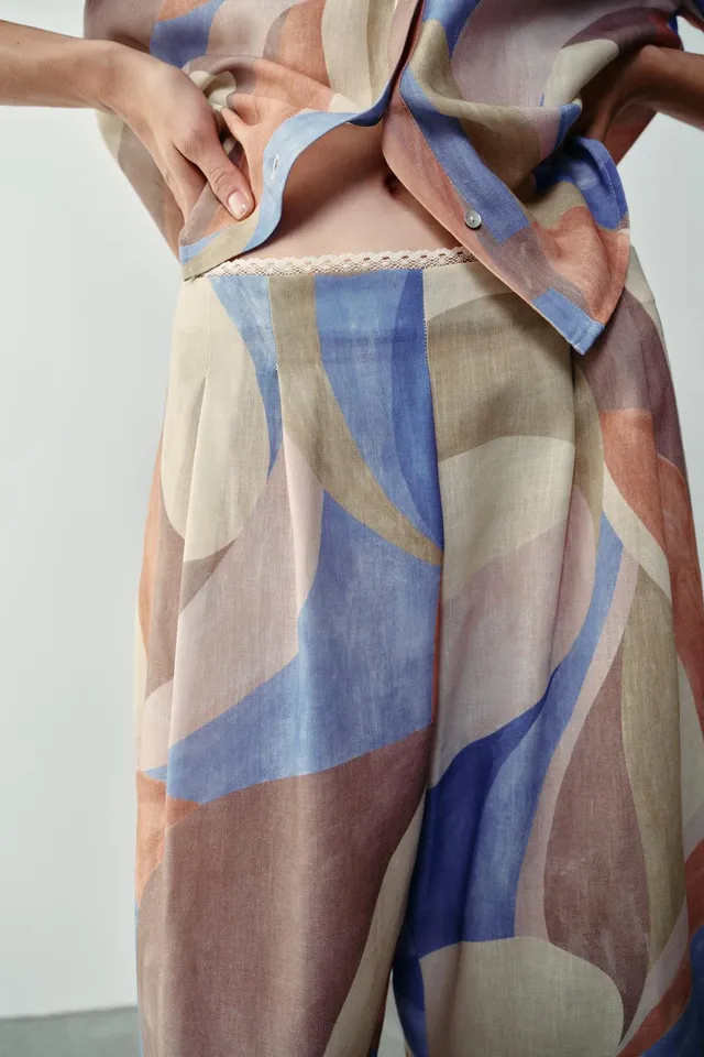 PRINTED WIDE-LEG TROUSERS – image 4