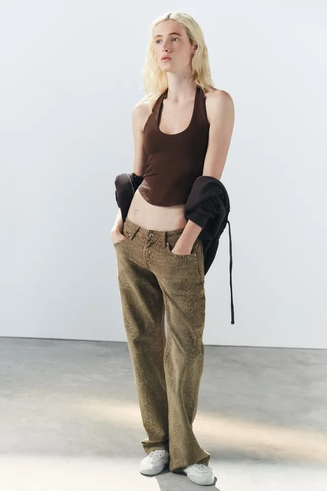 ROUNDED HEM HALTER TOP