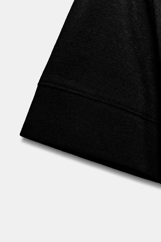 MINIMALIST SHORT SLEEVE T-SHIRT – image 7