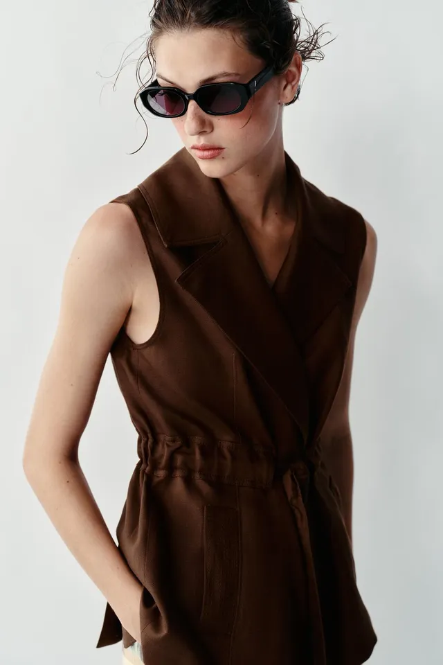 LINEN BLEND BELTED WAISTCOAT – image 2