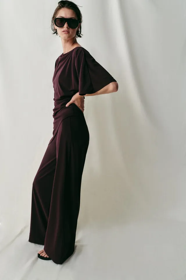 STRAIGHT-LEG CREPE TROUSERS WITH SLITS – image 2