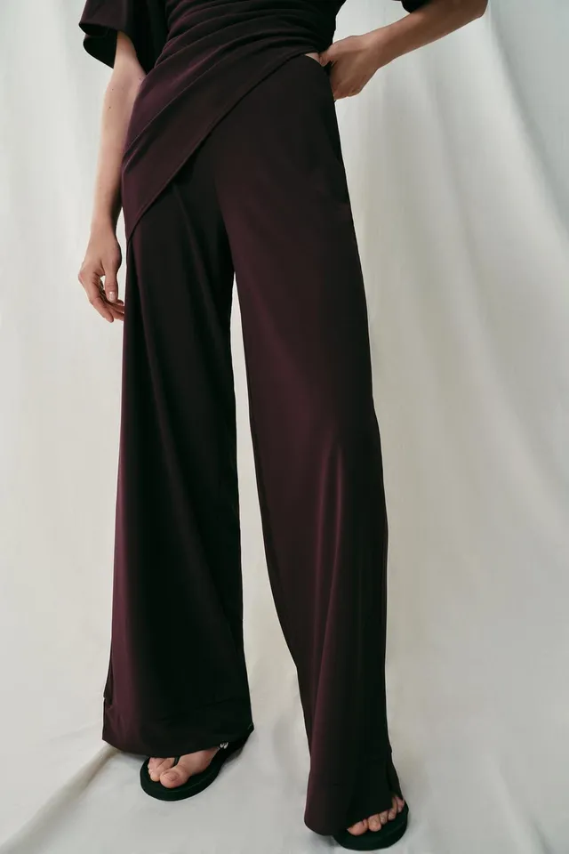 STRAIGHT-LEG CREPE TROUSERS WITH SLITS – image 3