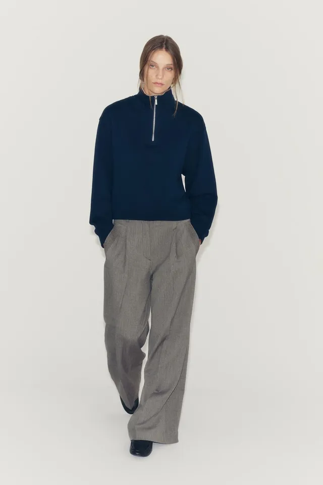 SWEATSHIRT WITH ZIP