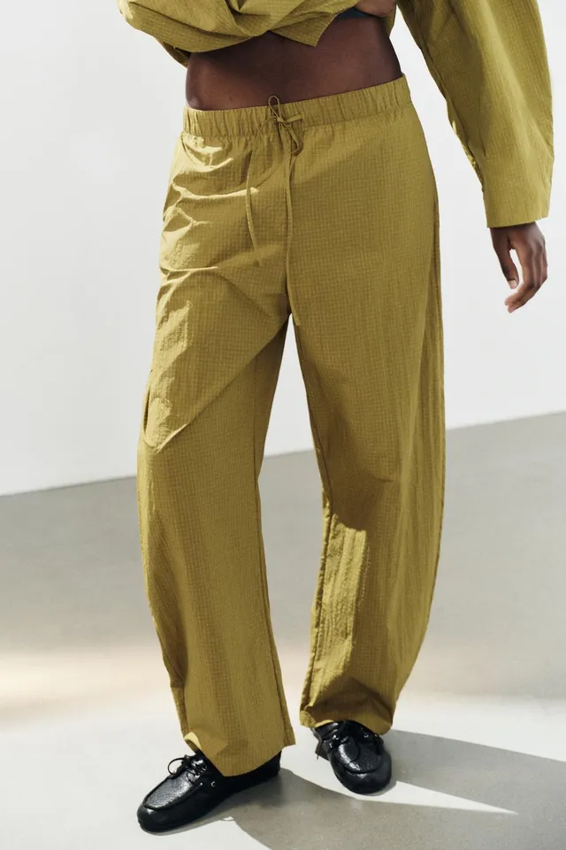 TECHNICAL FABRIC BALLOON TROUSERS – image 2