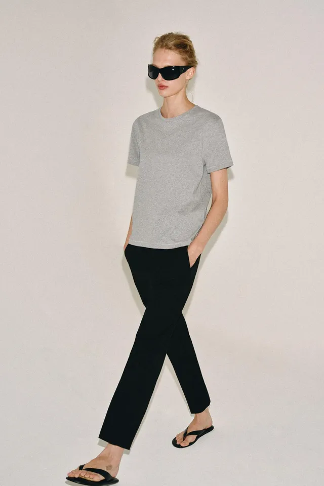 ROUND NECK T-SHIRT