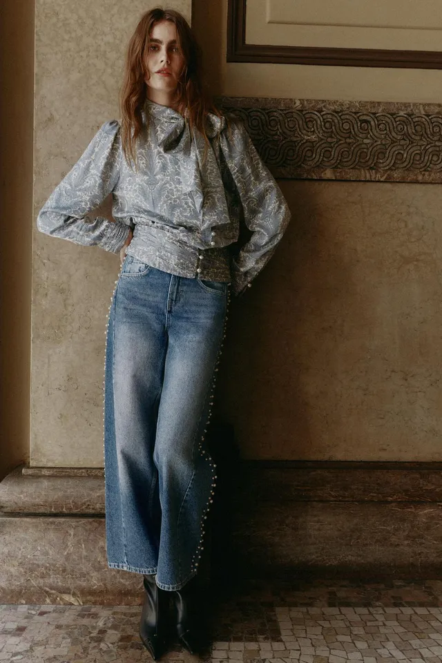 Z1975 HIGH-WAIST BARREL JEANS WITH FAUX PEARLS