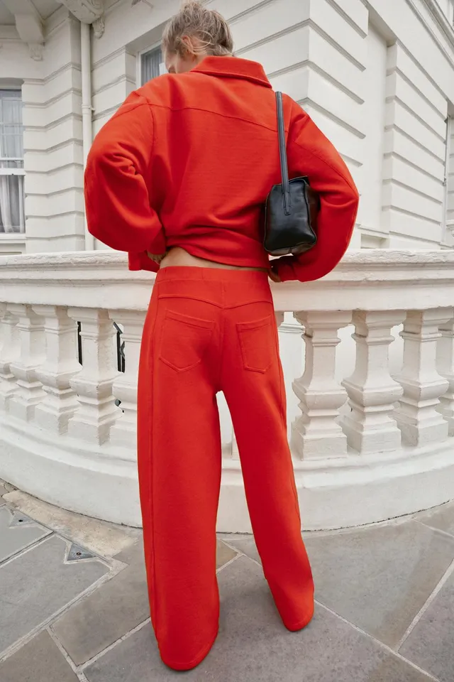 PLEATED JOGGERS – image 4