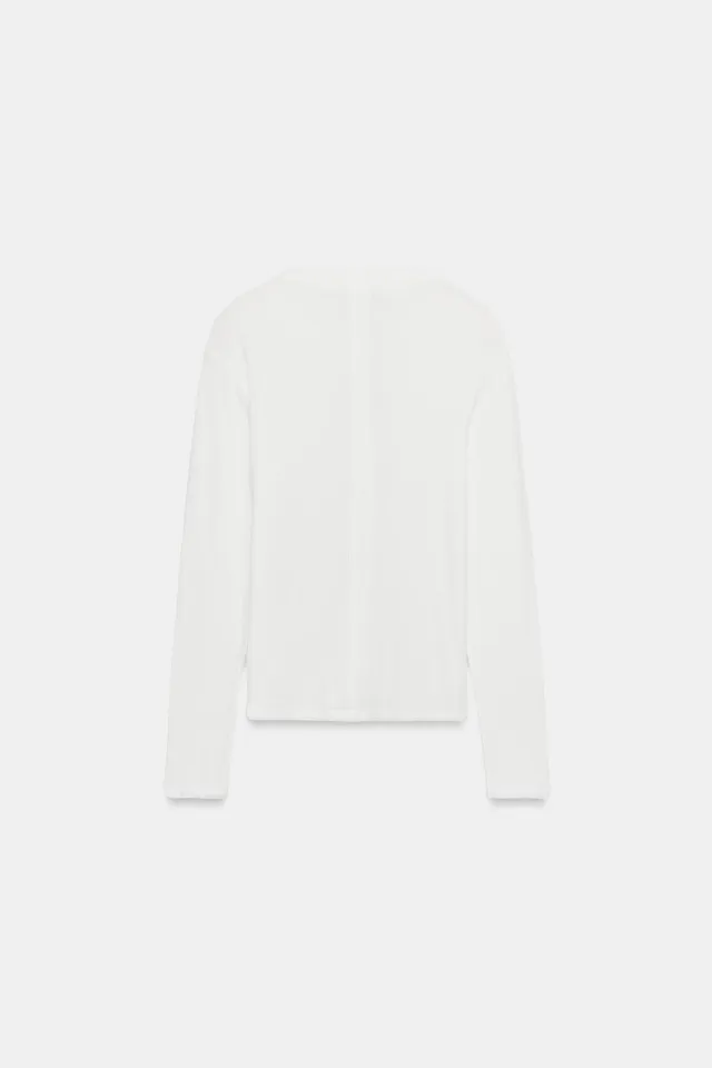 HIGH NECK BUTTONED T-SHIRT – image 4