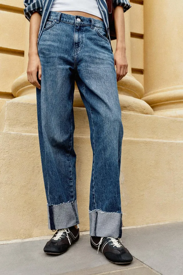 Z1975 MID-WAIST BAGGY JEANS WITH TURN-UP HEMS – image 2