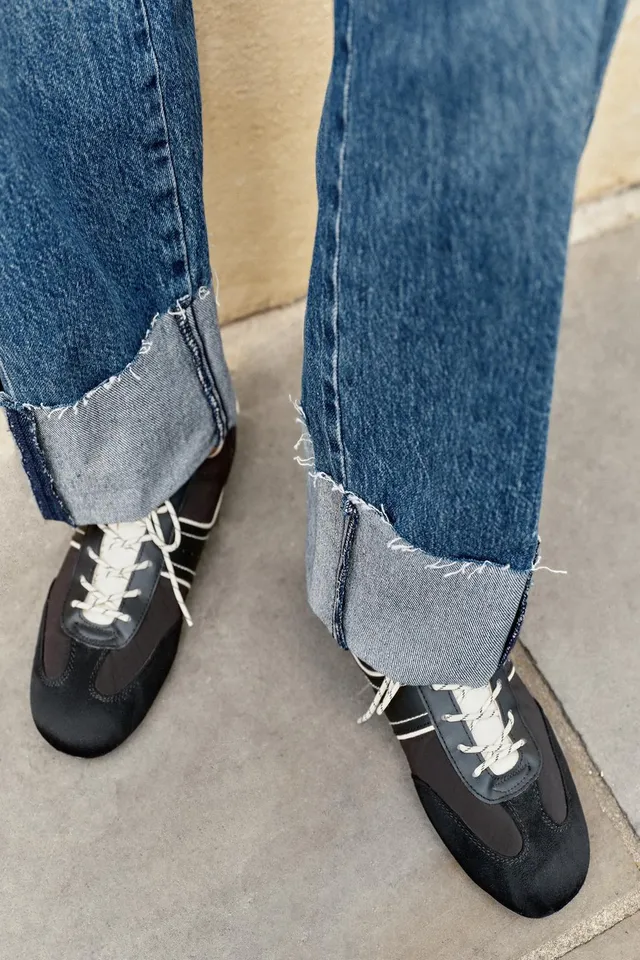 Z1975 MID-WAIST BAGGY JEANS WITH TURN-UP HEMS – image 4