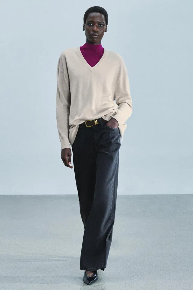 جينز ZW من مجموعة WIDE LEG بخصر منخفض