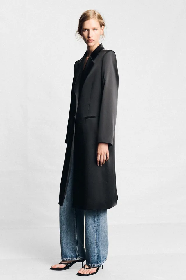 SATIN COAT WITH SHOULDER PADS – image 3