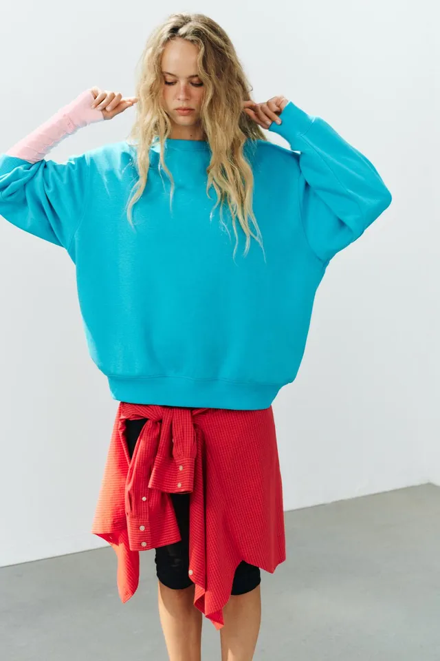 BASIC LONG SLEEVE SWEATSHIRT – image 4