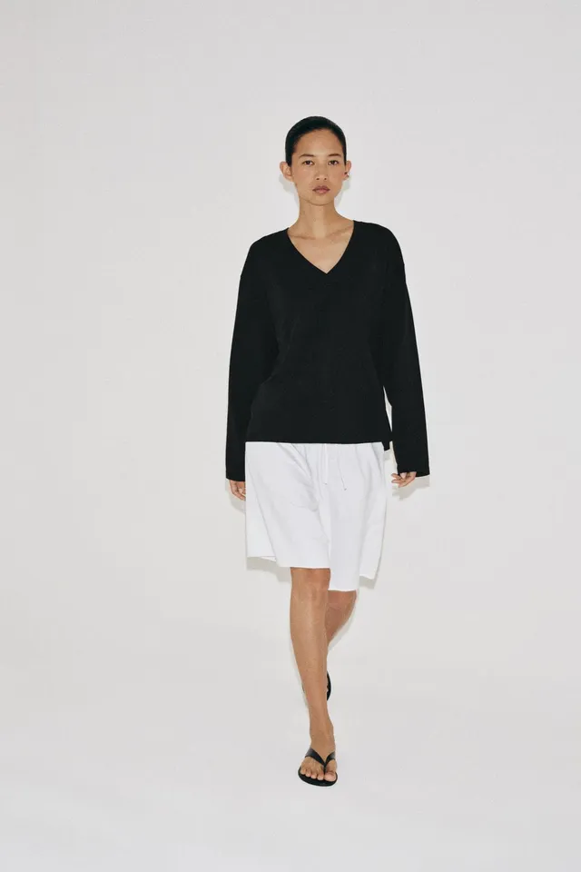 COTTON V-NECK T-SHIRT
