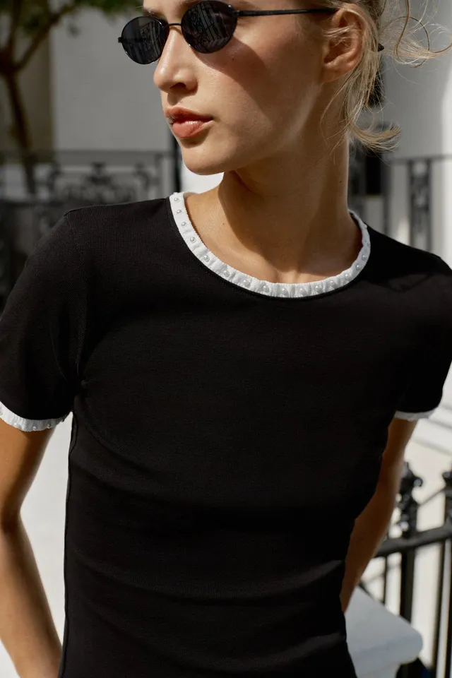 CONTRAST FAUX PEARL T-SHIRT – image 4