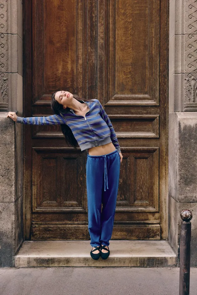 STRAIGHT-LEG TROUSERS