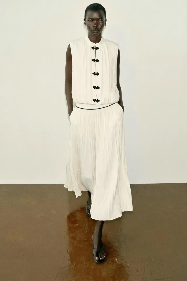 SATIN MIDI SKIRT WITH CONTRAST PIPING