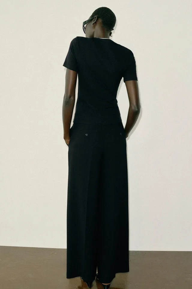 BUTTON TRIM T-SHIRT – image 5