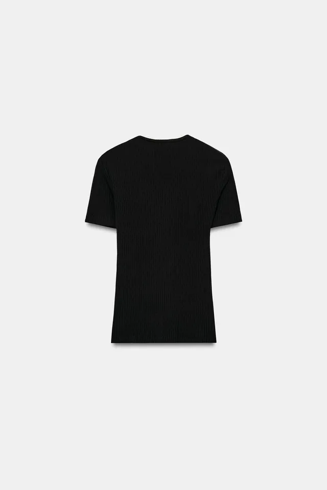 BUTTON TRIM T-SHIRT – image 7