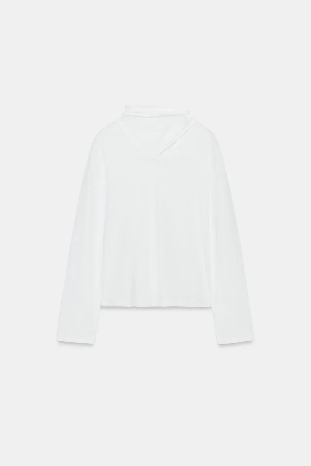 SCARF T-SHIRT – image 7