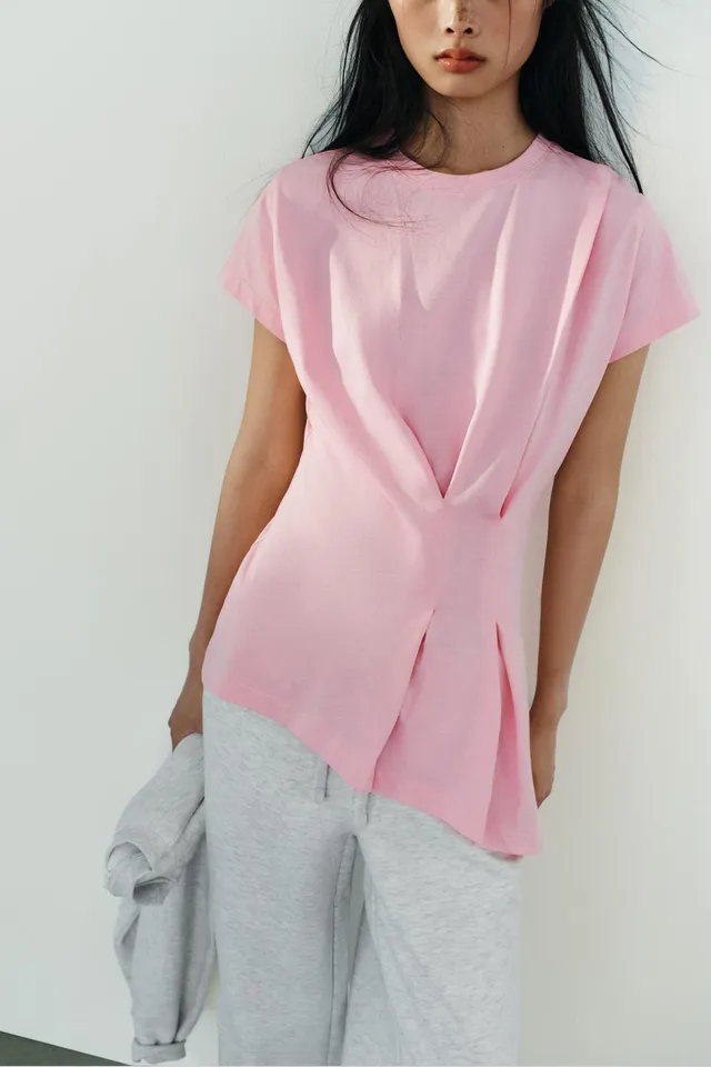 ASYMMETRIC PLEATED T-SHIRT – image 3
