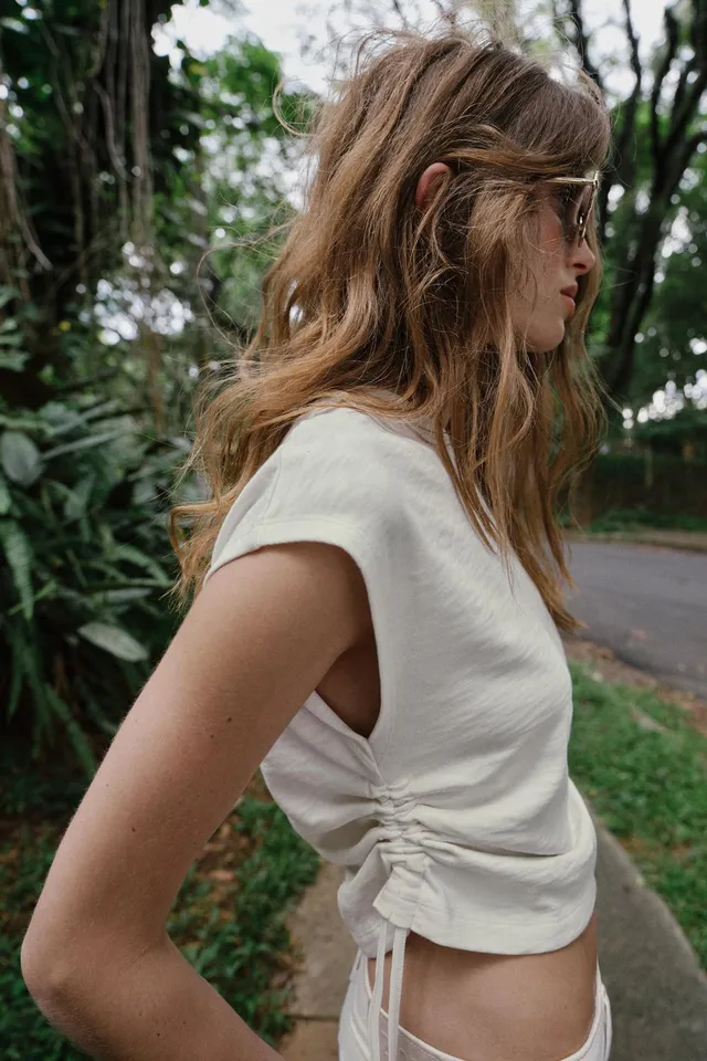 RUSTIC GATHERED T-SHIRT – image 3