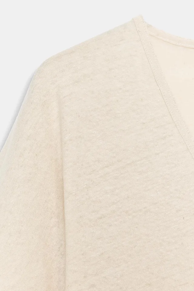LINEN BLEND V-NECK T-SHIRT – image 6