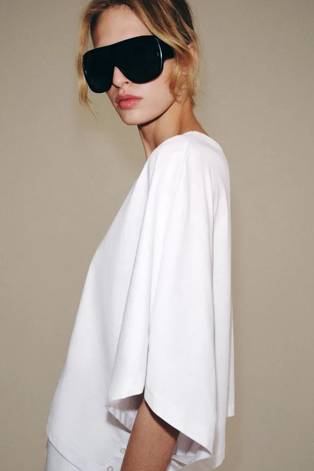 COTTON CAPE-STYLE T-SHIRT – image 3