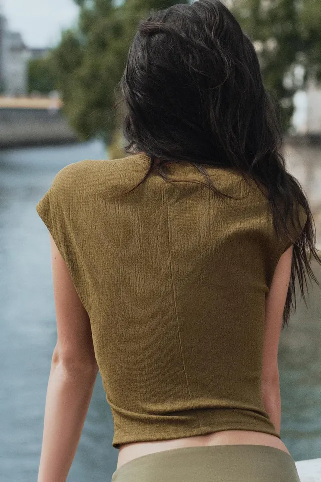 TEXTURED CORSETRY-INSPIRED TOP – image 3